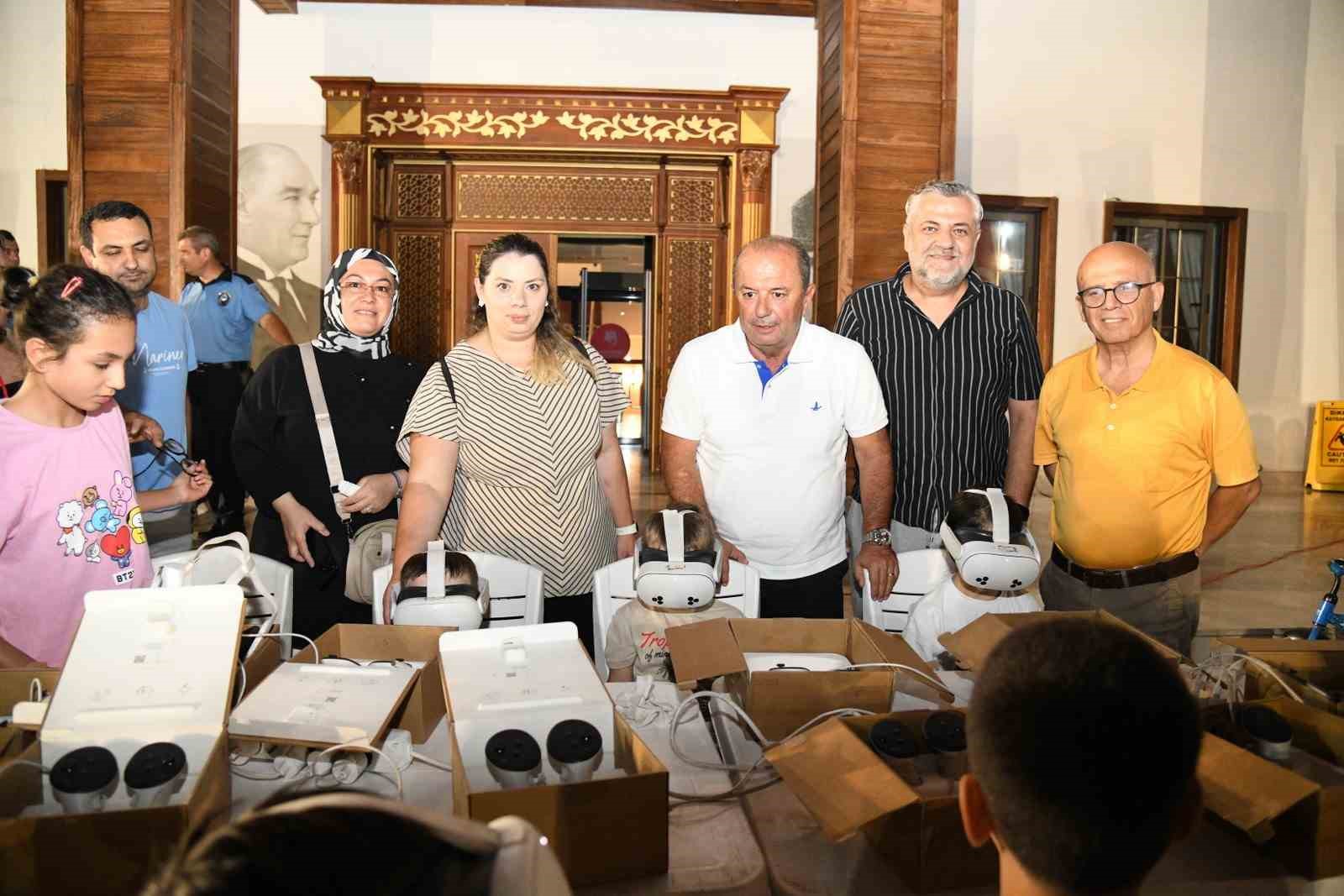 Yunusemre’de çocuklar uzayın derinliklerine yolculuk yaptı