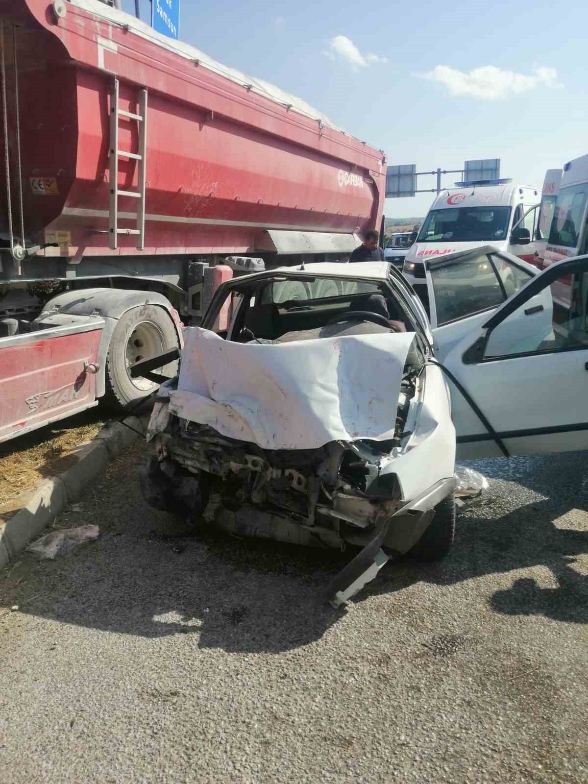 Trafik kazasında hayatını kaybeden imam, son yolculuğuna uğurlandı