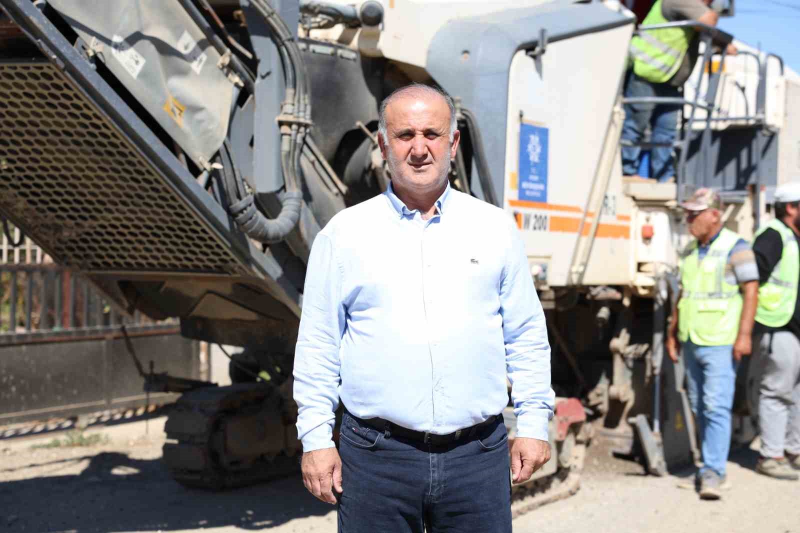 İncirliova’da Karabağ yolu yenileniyor