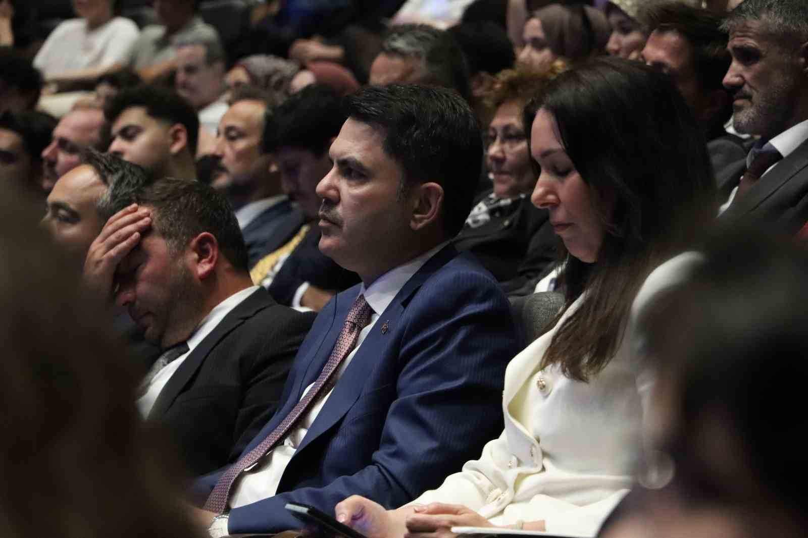 Bakan Kurum Demokrasi ve Özgürlükler Adası’nda konuştu: "Sözün eyleme dönüşmesi gereken zaman dilimindeyiz"