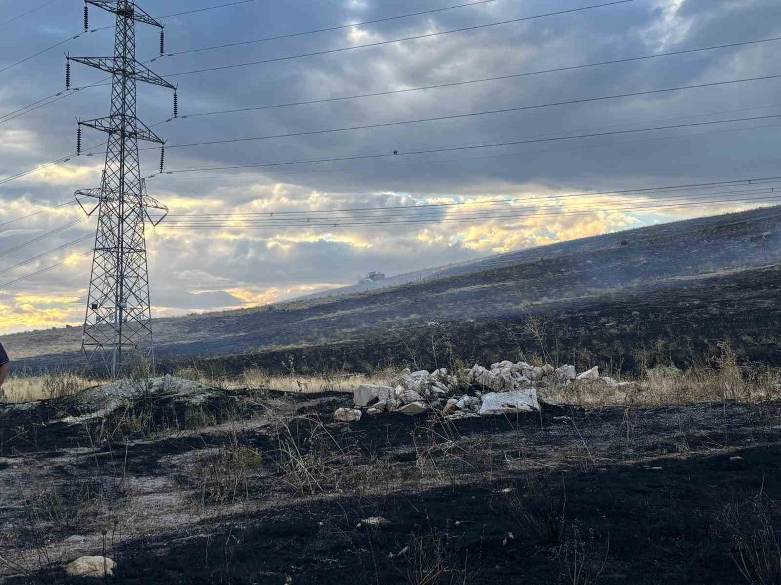 Ankara’da otluk alanda çıkan yangın kontrol altına alındı