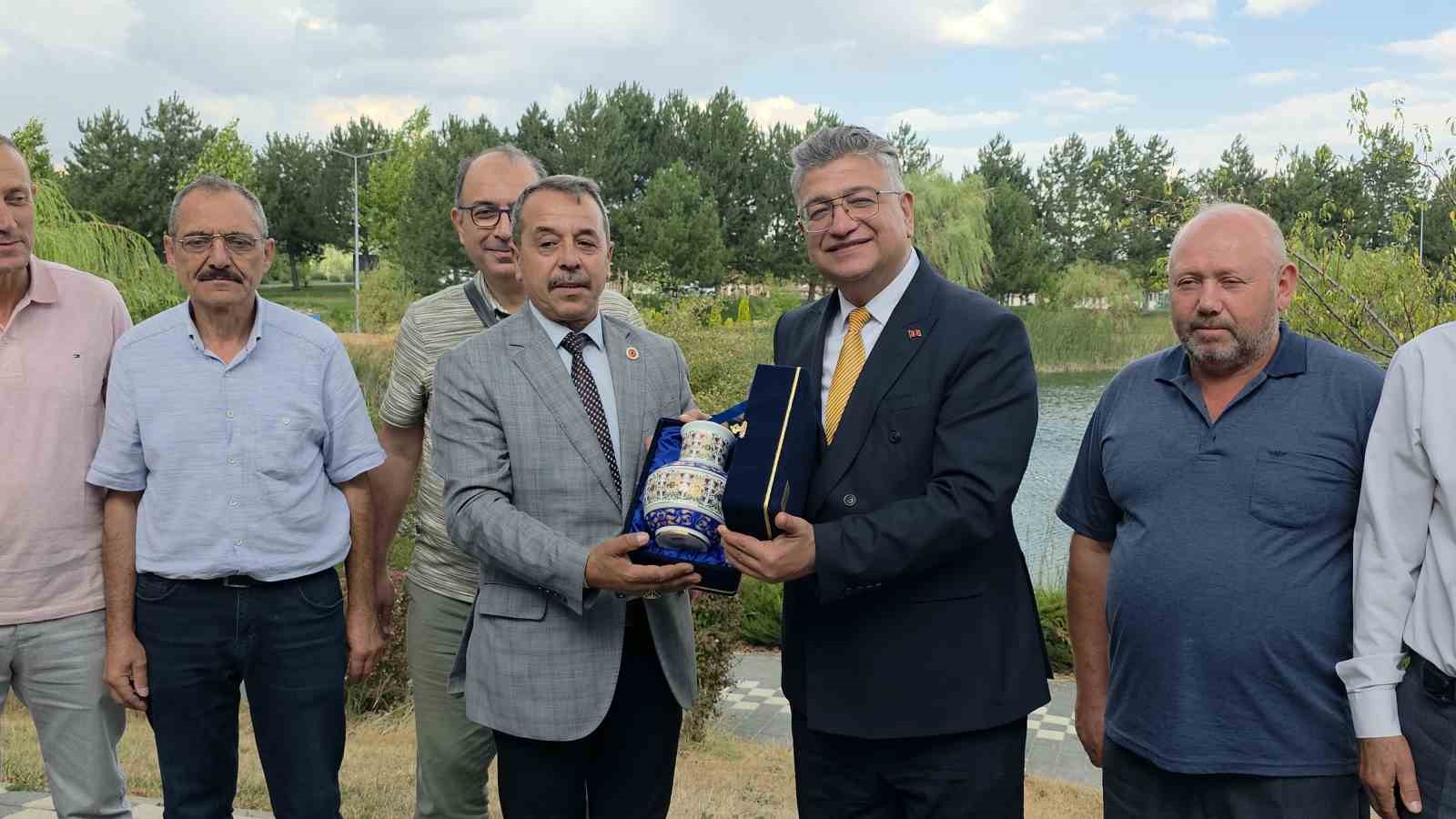 DPÜ’den mahalle muhtarlarına piknik programı