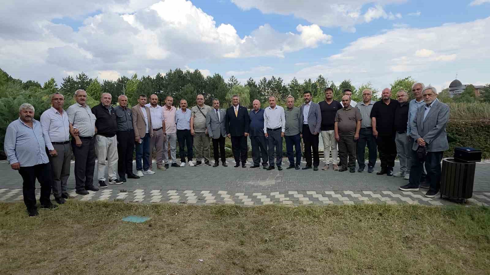 DPÜ’den mahalle muhtarlarına piknik programı
