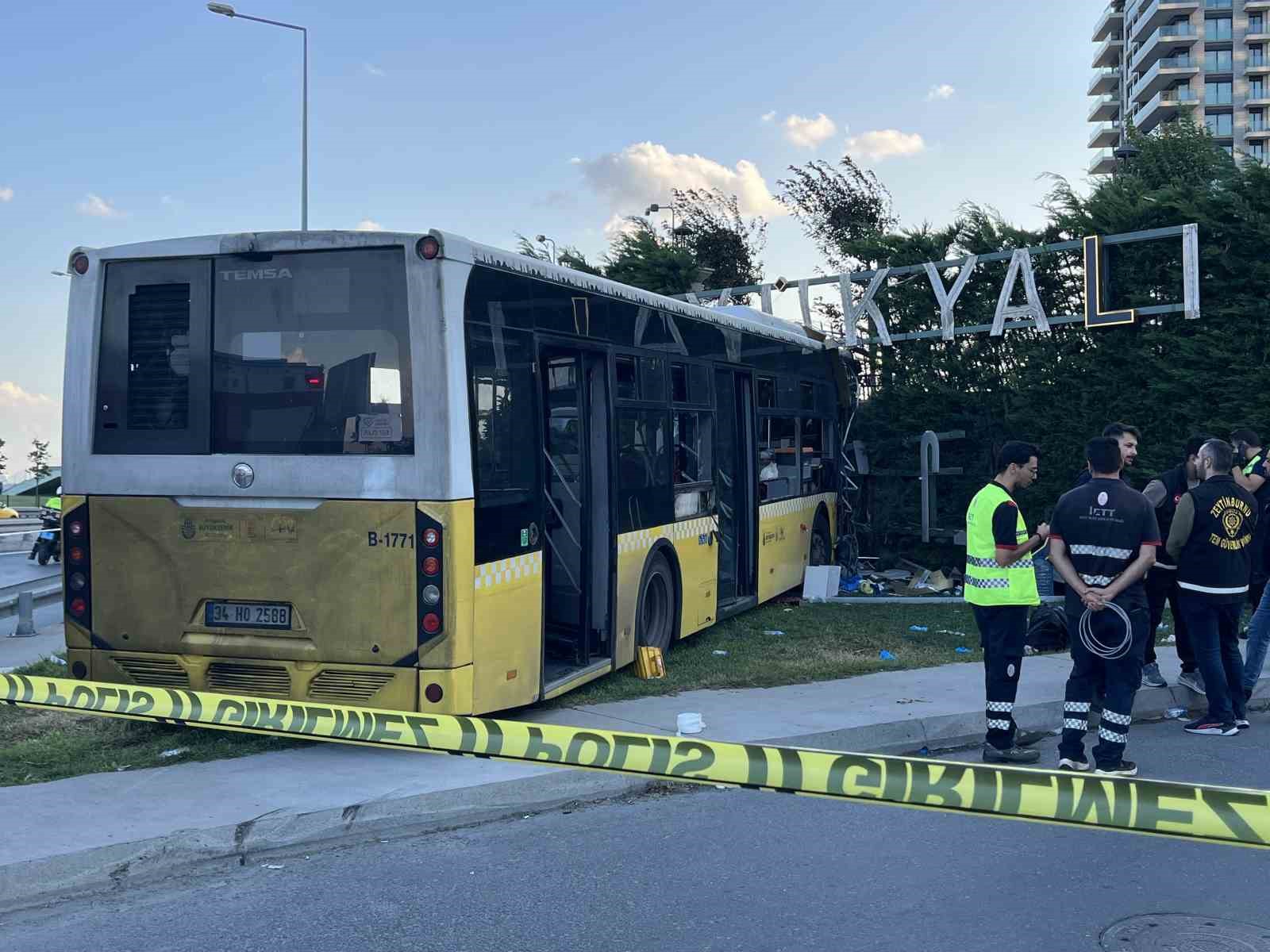 Zeytinburnu’ndaki İETT kazasında ölü sayısı 2’ye yükseldi