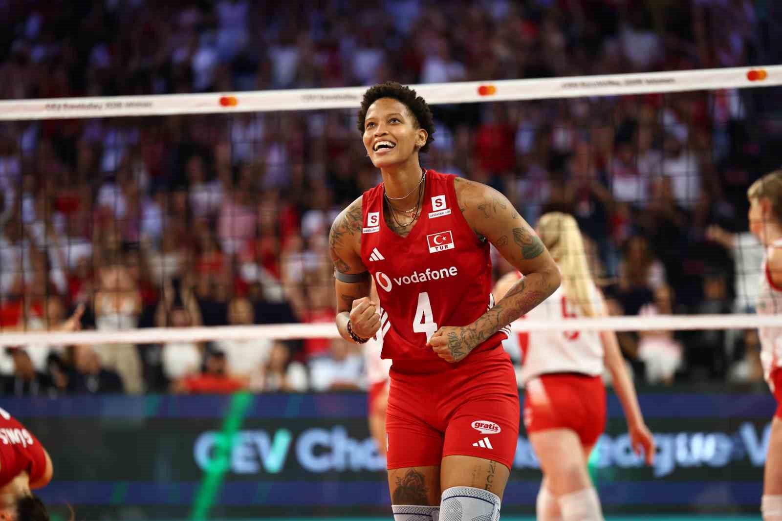 2026 CEV Avrupa Voleybol Şampiyonası: Türkiye: 2 - Polonya: 3
