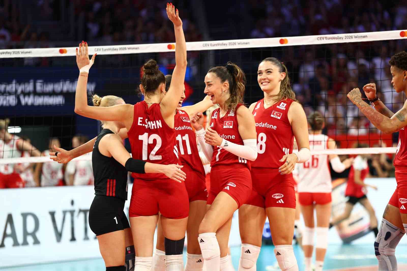 2026 CEV Avrupa Voleybol Şampiyonası: Türkiye: 2 - Polonya: 3