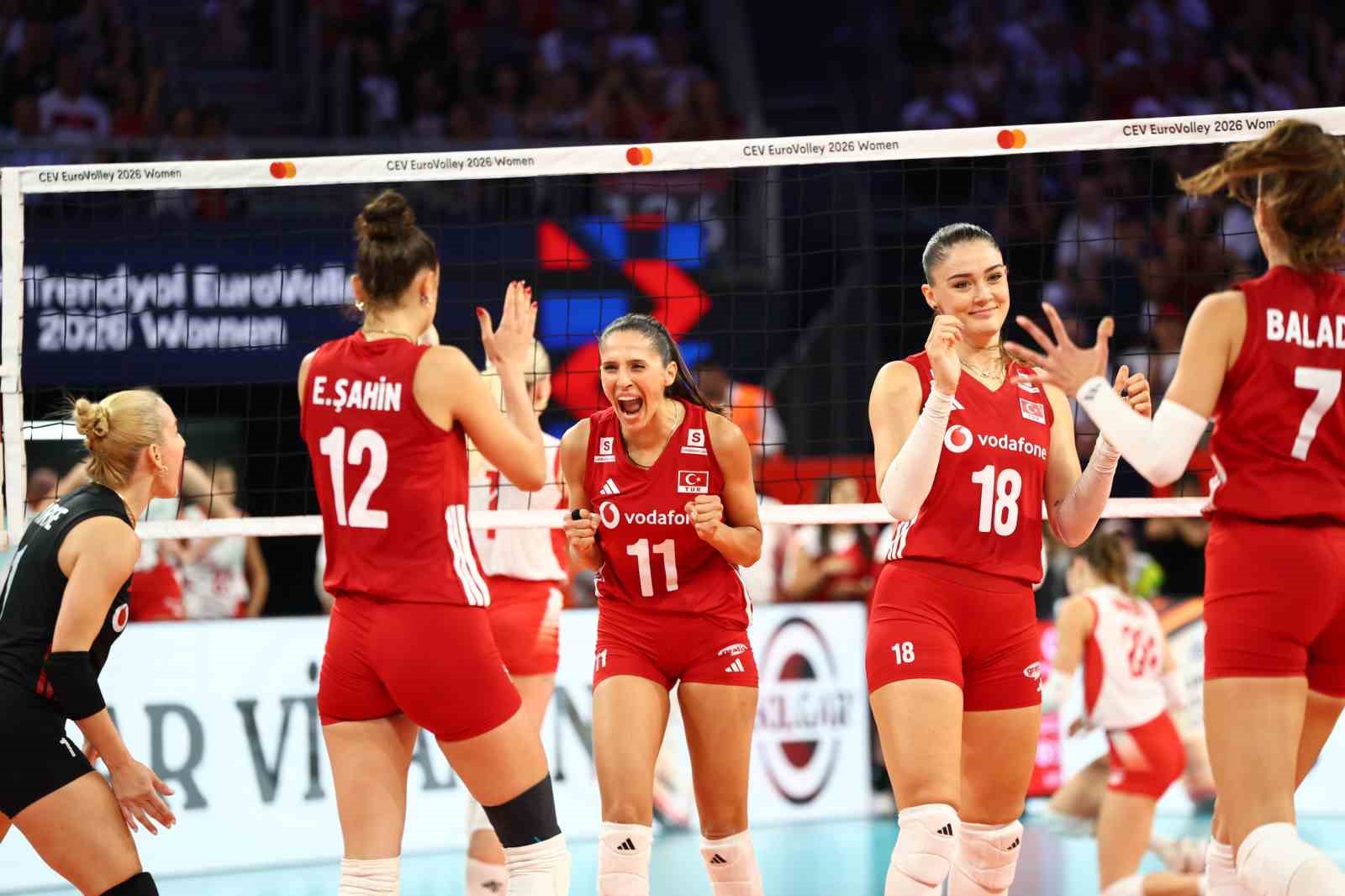 2026 CEV Avrupa Voleybol Şampiyonası: Türkiye: 2 - Polonya: 3