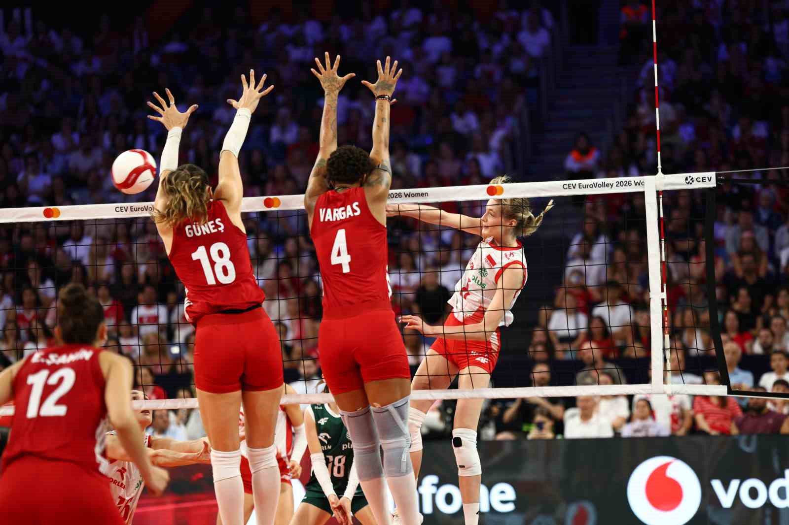 2026 CEV Avrupa Voleybol Şampiyonası: Türkiye: 2 - Polonya: 3