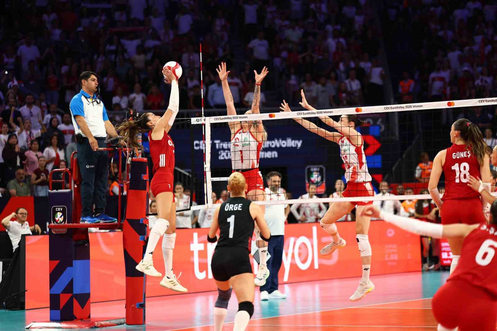 2026 CEV Avrupa Voleybol Şampiyonası: Türkiye: 2 - Polonya: 3