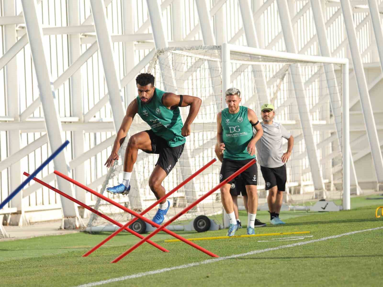 Konyaspor, Kocaelispor maçı hazırlıklarını tamamladı
