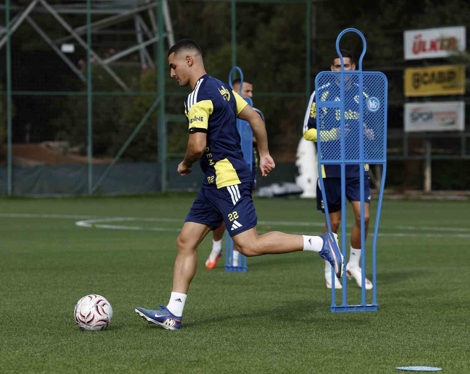 Fenerbahçe, Samsunspor maçı hazırlıklarını sürdürdü