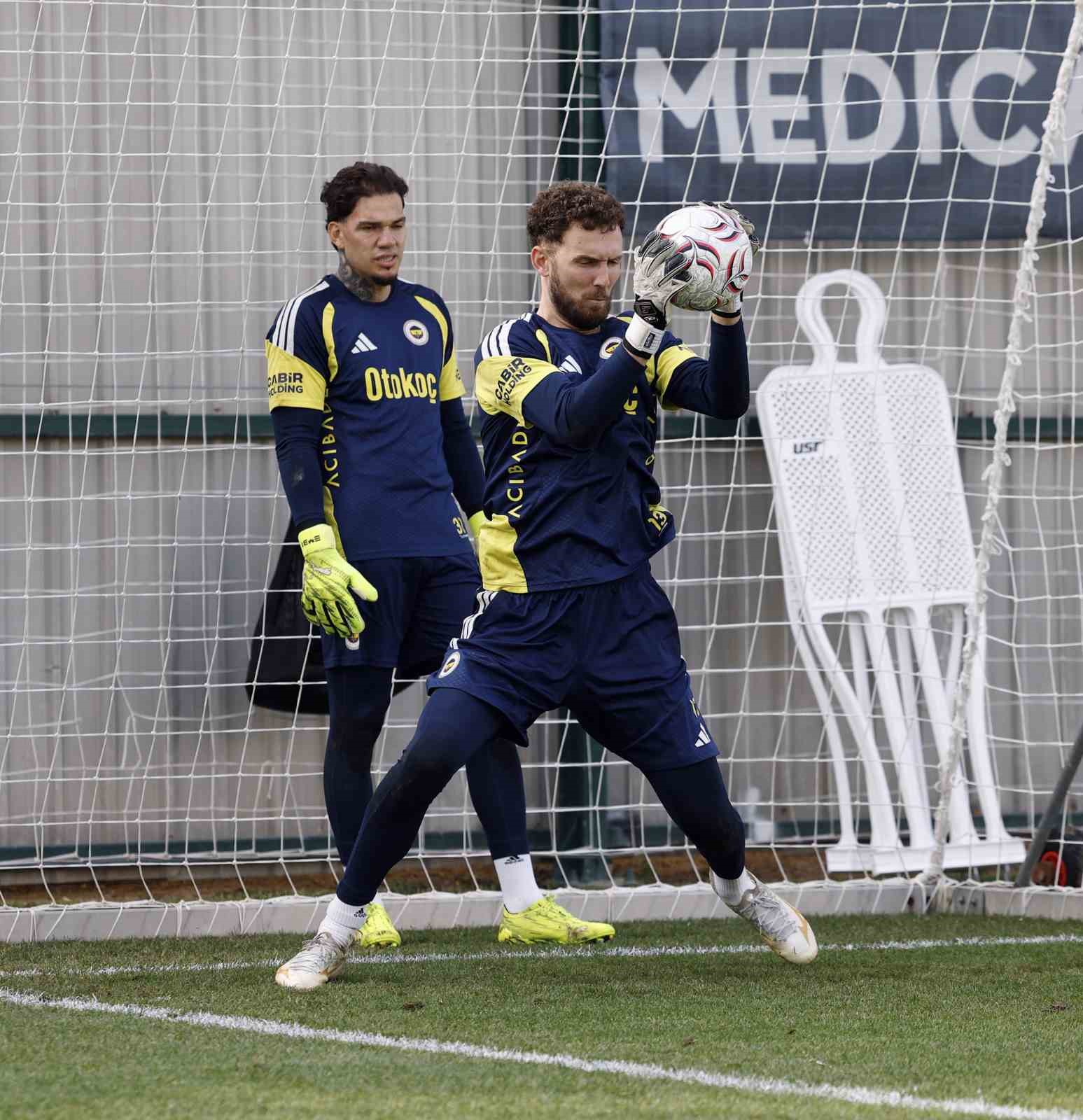 Fenerbahçe, Samsunspor maçı hazırlıklarını sürdürdü