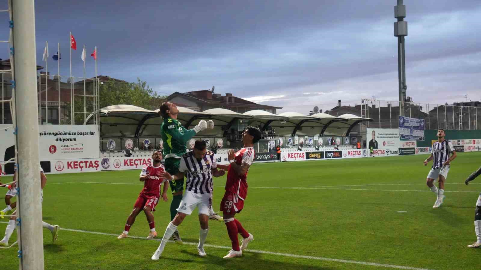 Trendyol 1. Lig: Ankara Keçiörengücü: 2 - Ümraniyespor: 2