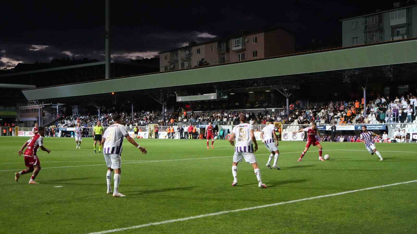 Trendyol 1. Lig: Ankara Keçiörengücü: 2 - Ümraniyespor: 2