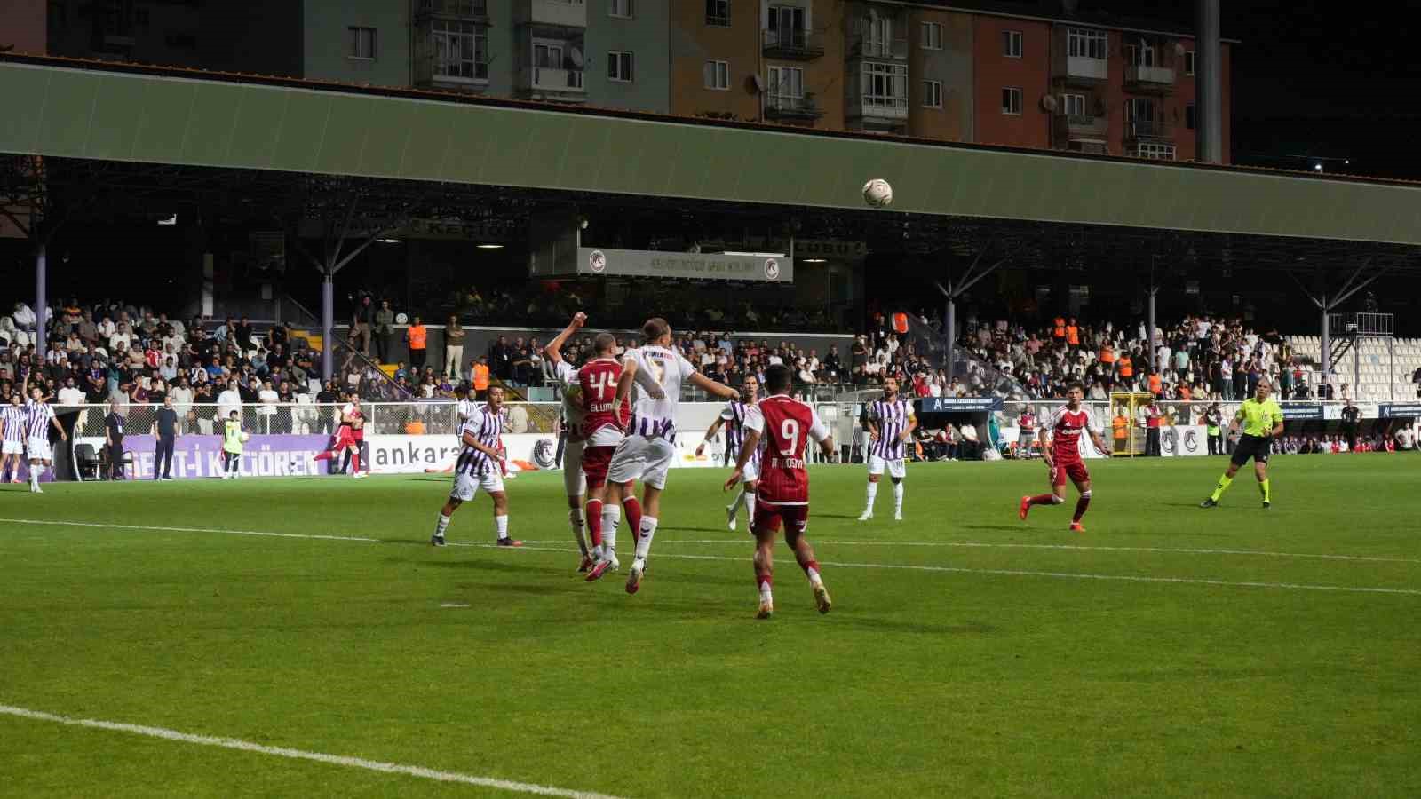 Trendyol 1. Lig: Ankara Keçiörengücü: 2 - Ümraniyespor: 2