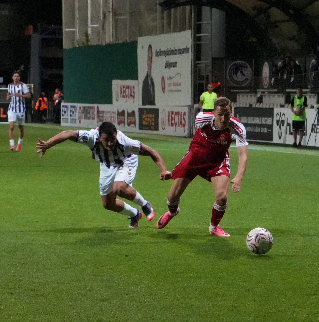 Trendyol 1. Lig: Ankara Keçiörengücü: 2 - Ümraniyespor: 2