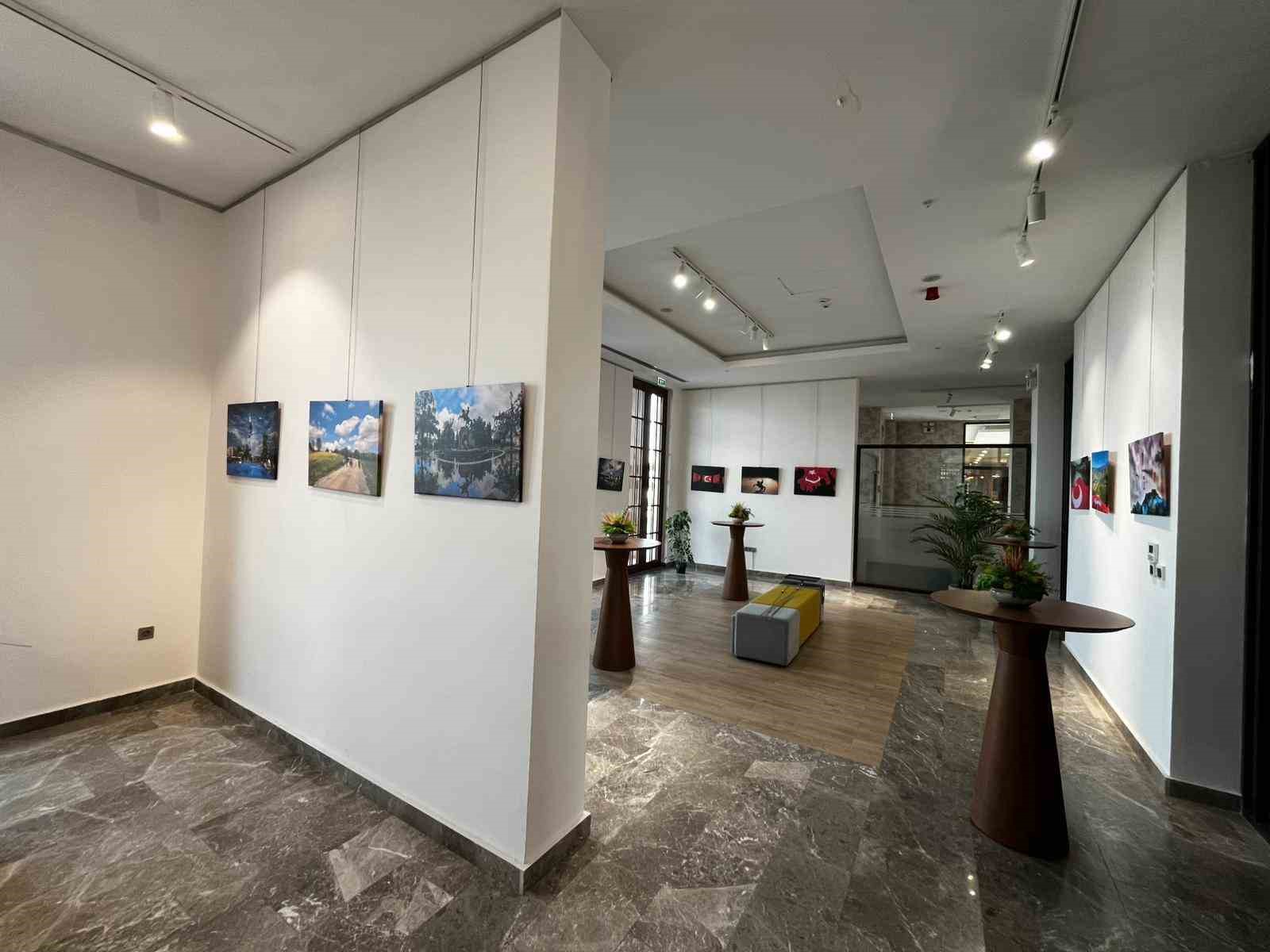 "Zaferin İzleri" fotoğraf sergisi