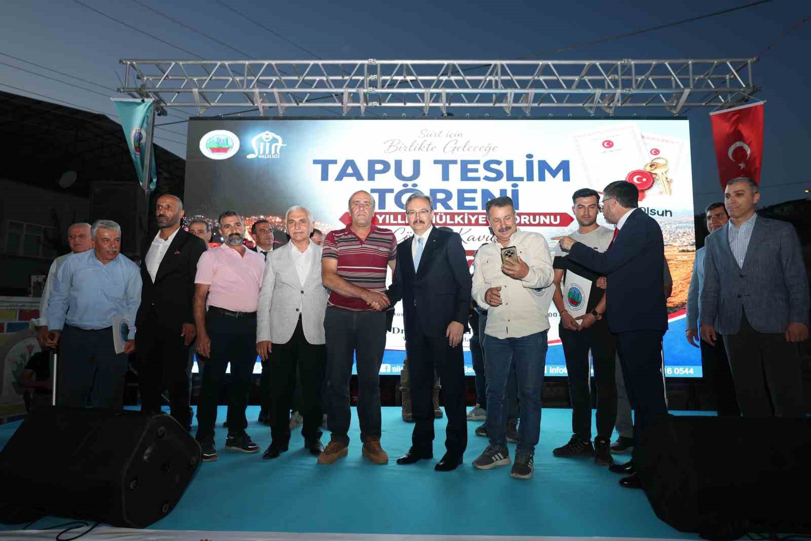 Siirt’te 34 yıllık mülkiyet sorunu çözüldü: 497 vatandaş tapularına kavuştu