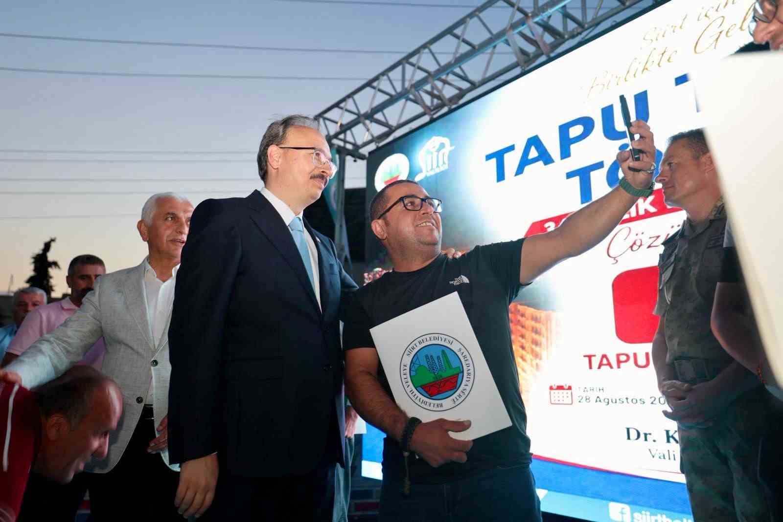 Siirt’te 34 yıllık mülkiyet sorunu çözüldü: 497 vatandaş tapularına kavuştu
