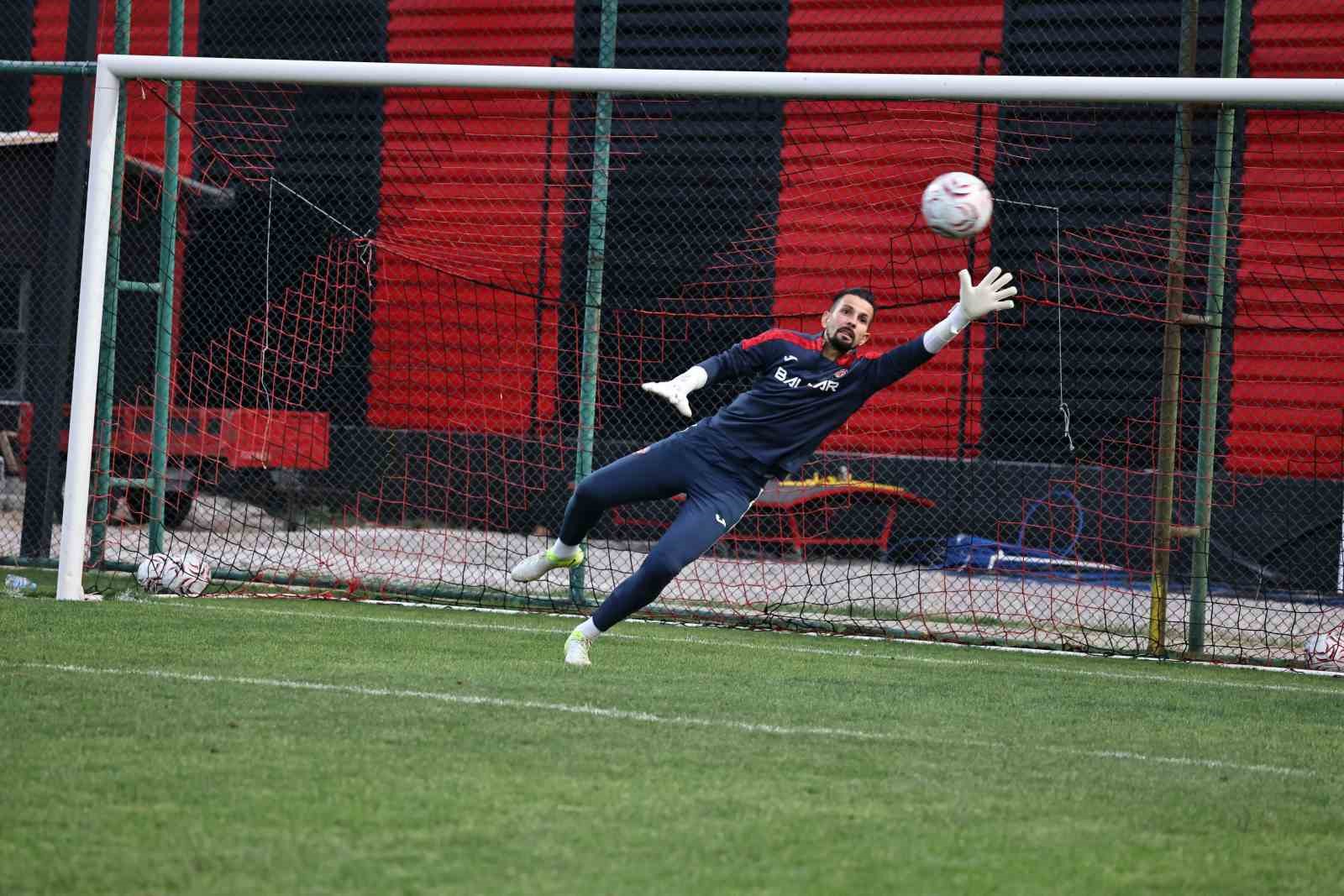 Çorum FK, Beşiktaş mesaisine devam etti