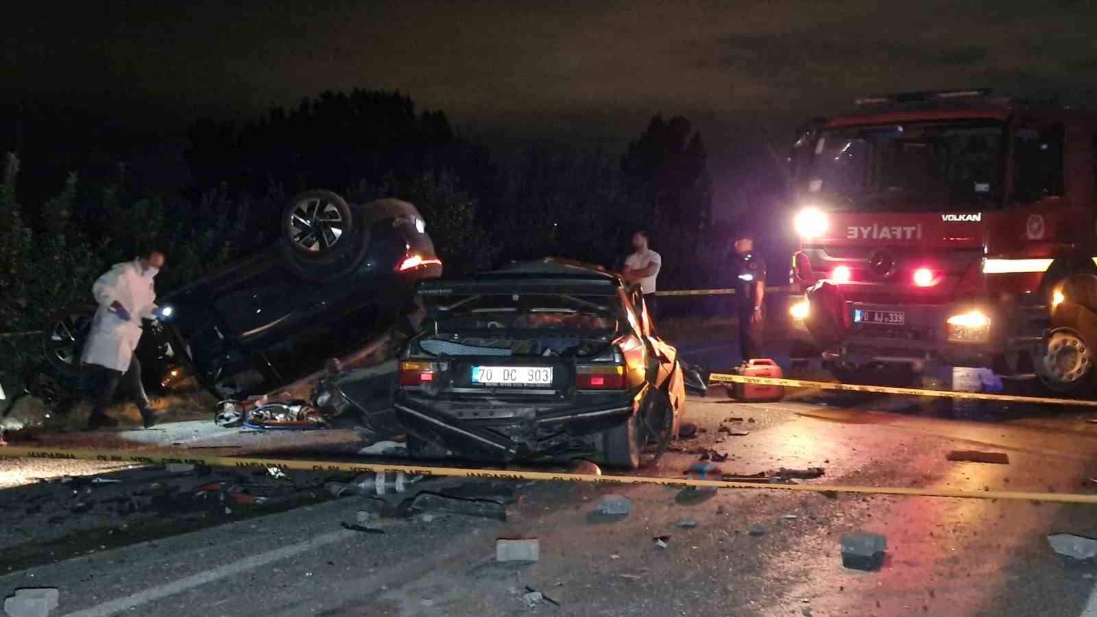 Karaman’da iki otomobilin kafa kafaya çarpıştı: 1 ölü, 1 yaralı