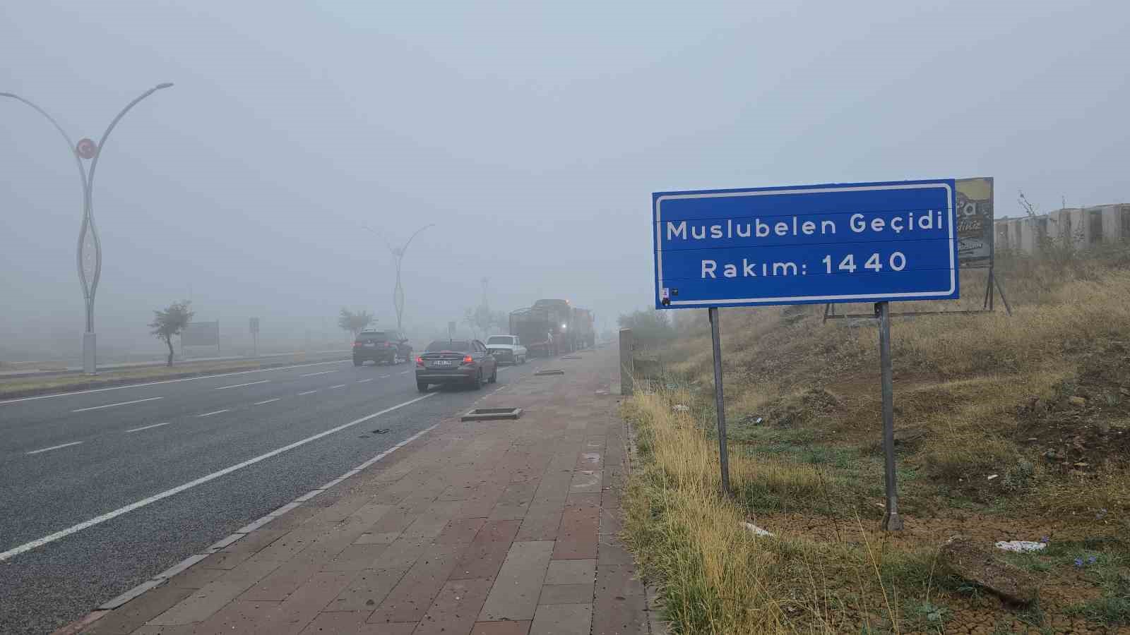 Yozgat’ta sis etkili oldu, görüş mesafesi yer yer 10 metreye düştü