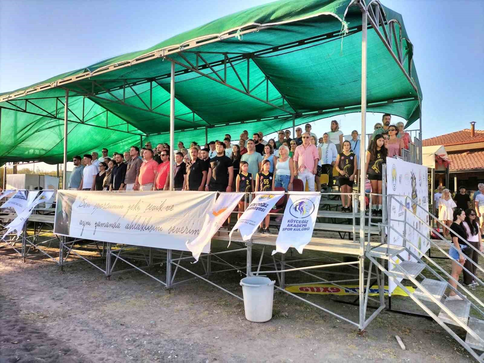 Köyceğiz’de Plaj Voleybolu Turnuvası heyecanı başladı