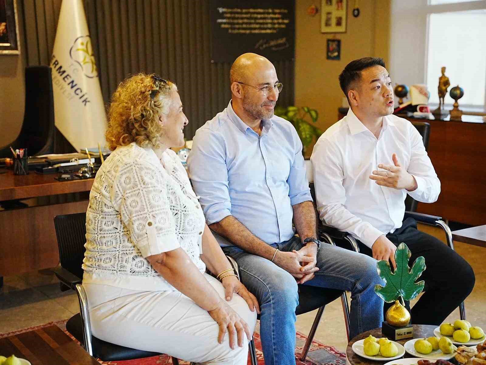 Başkan Zencirci, Çinli tanıtım elçilerini ağırladı