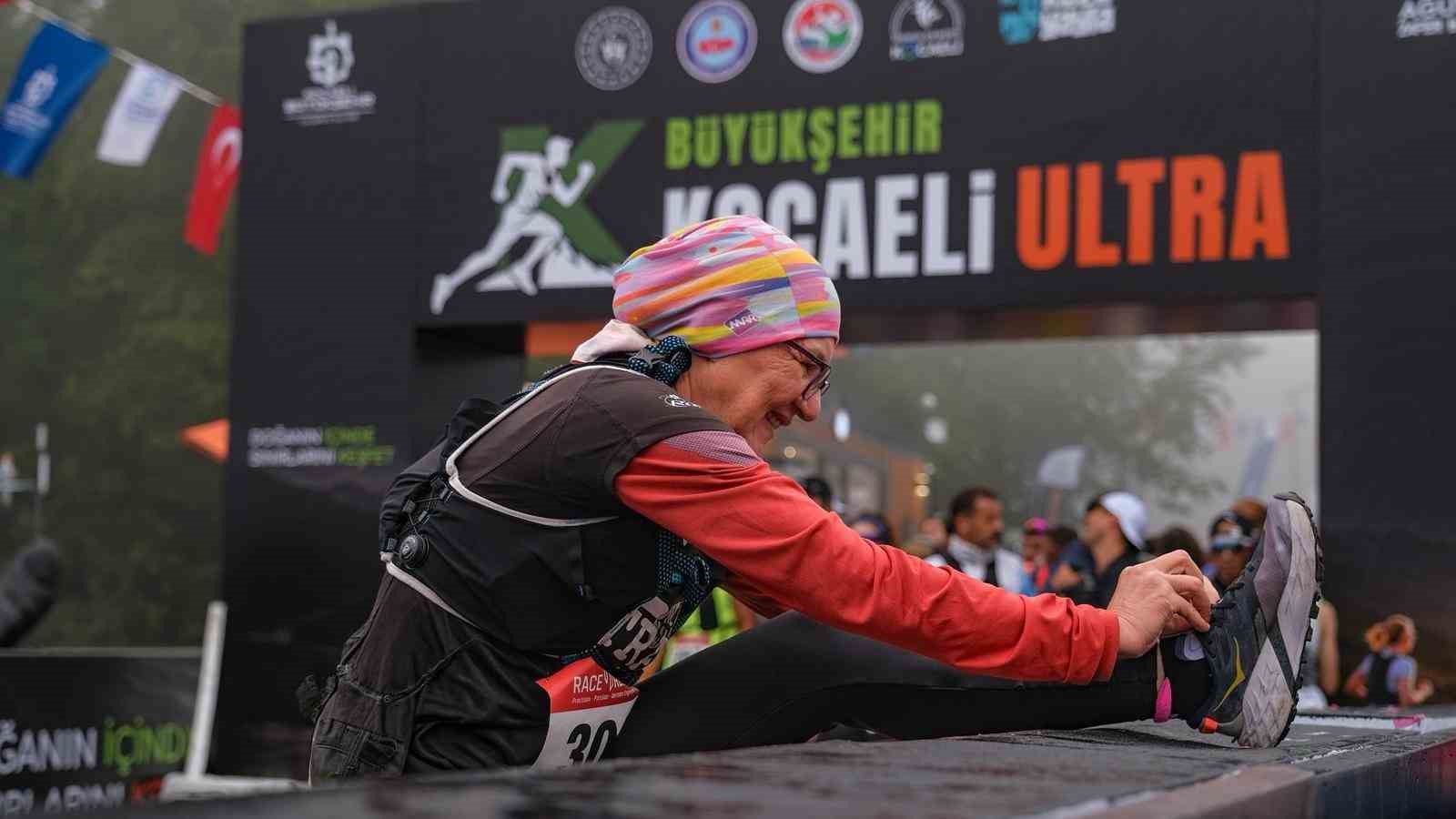 Sis altında 905 sporcudan nefes kesen mücadele