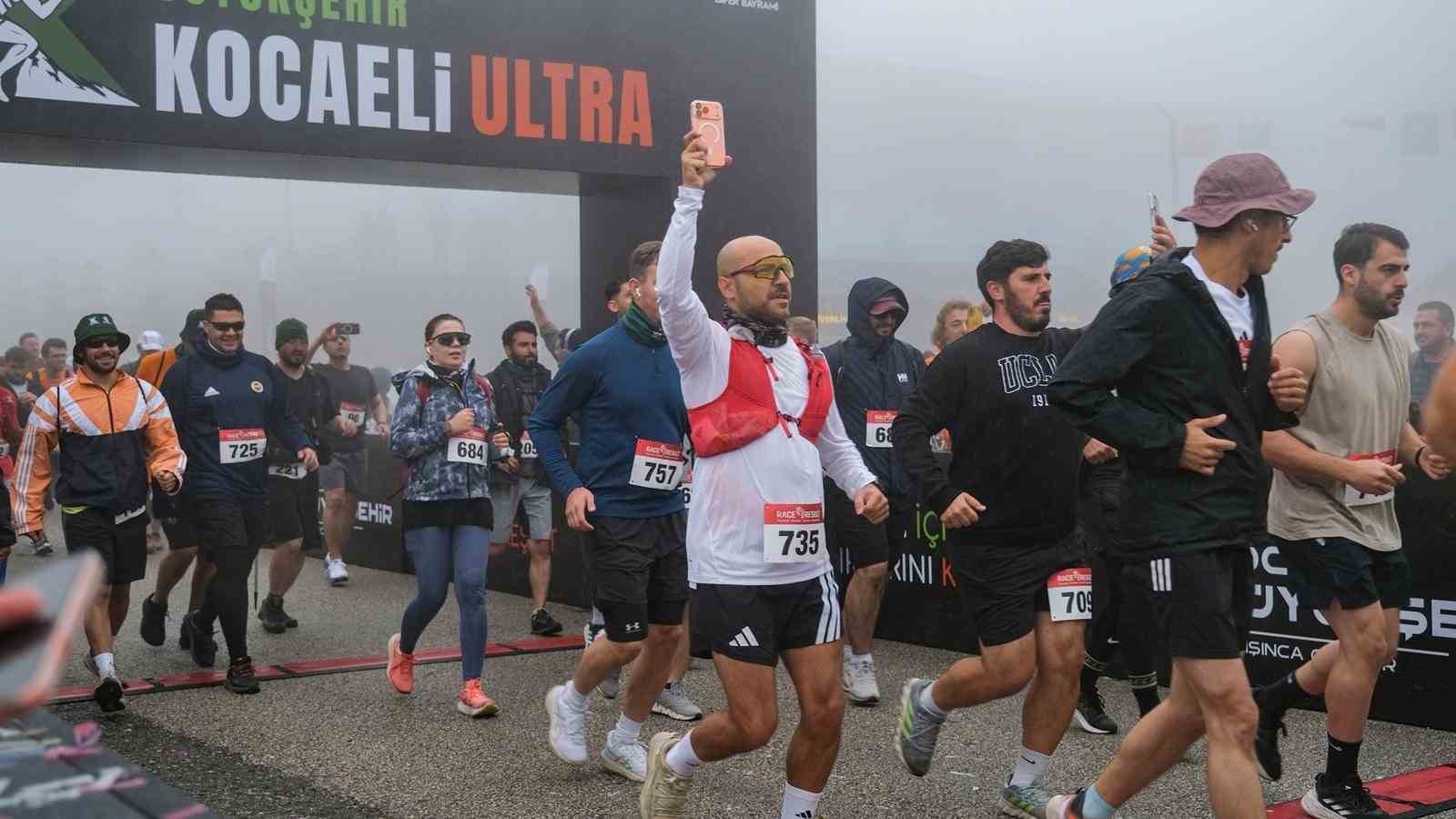 Sis altında 905 sporcudan nefes kesen mücadele