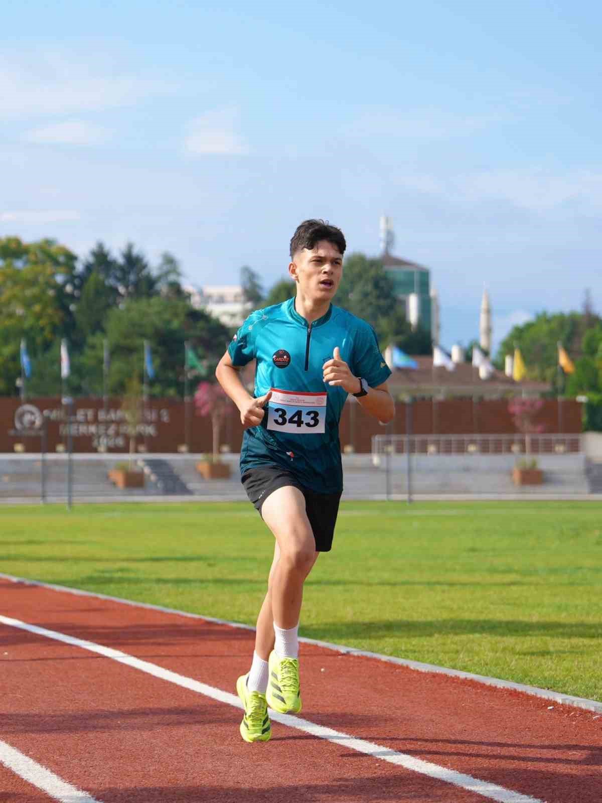 Düzce’de 2 kilometrelik parkurda "Zafer" için koştular