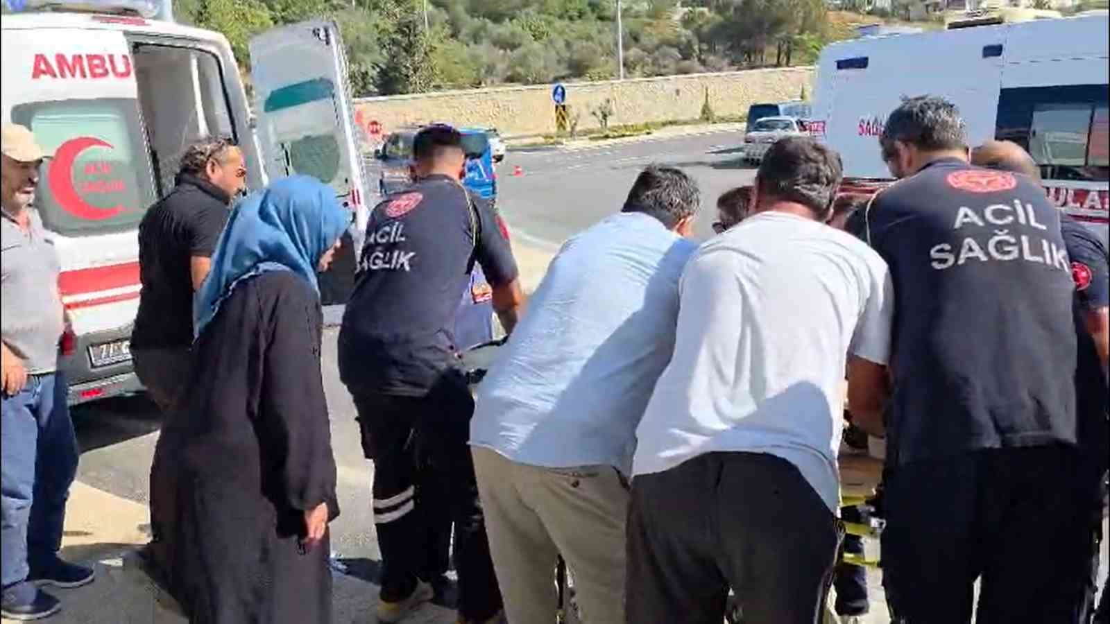 Yalova’da 2 otomobil çarpıştı: 4 yaralı