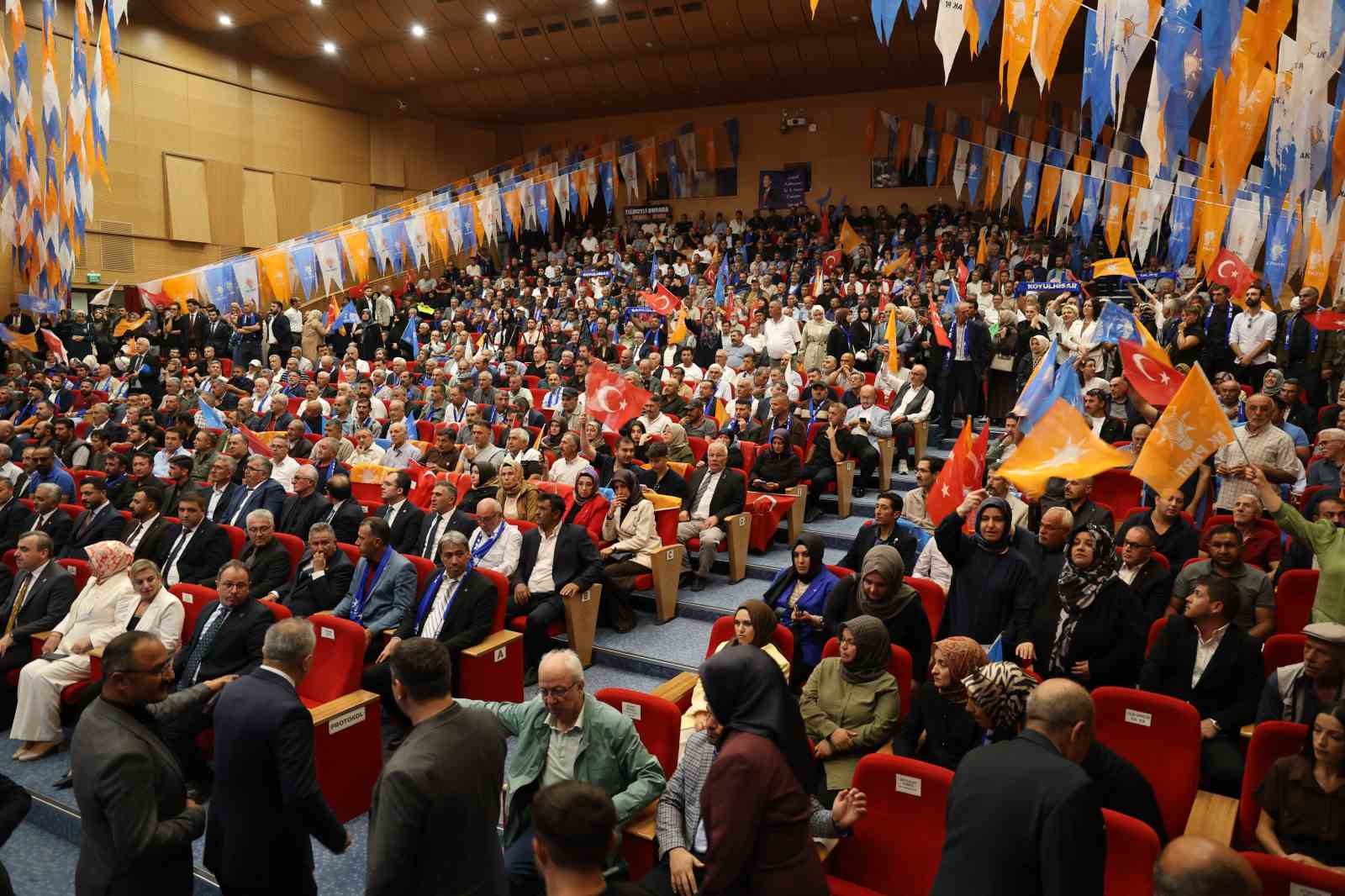 AK Parti Genel Başkan Yardımcısı Büyükgümüş: "Kritik eşik, terör örgütü PKK’nın silahları bırakarak varlığını tasfiye etmesidir"