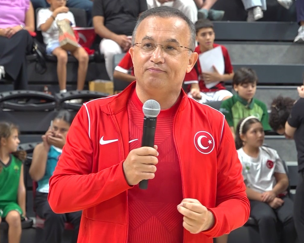 Gaziantep’te 30 Ağustos zafer yürüyüşü ve basket takımı lansmanı yapıldı