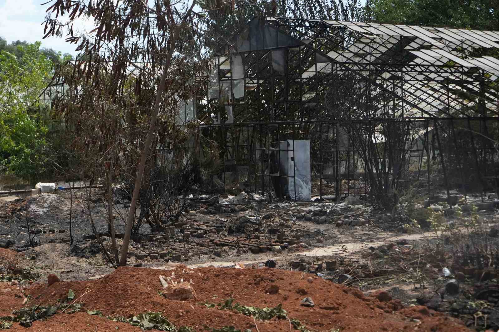 Mahalledeki yangın 80’lik çiftin evini ve hatıralarını yaktı
