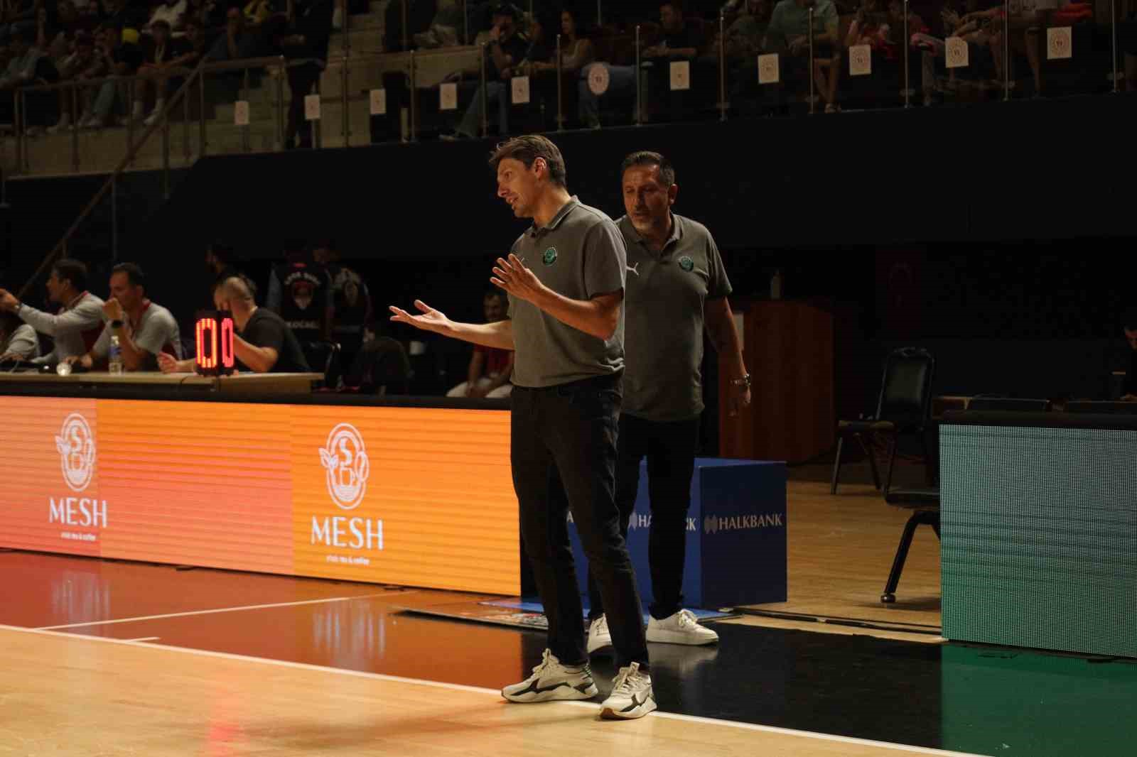 Hazırlık maçı: Körfez Basket: 82 - Fenerbahçe: 70