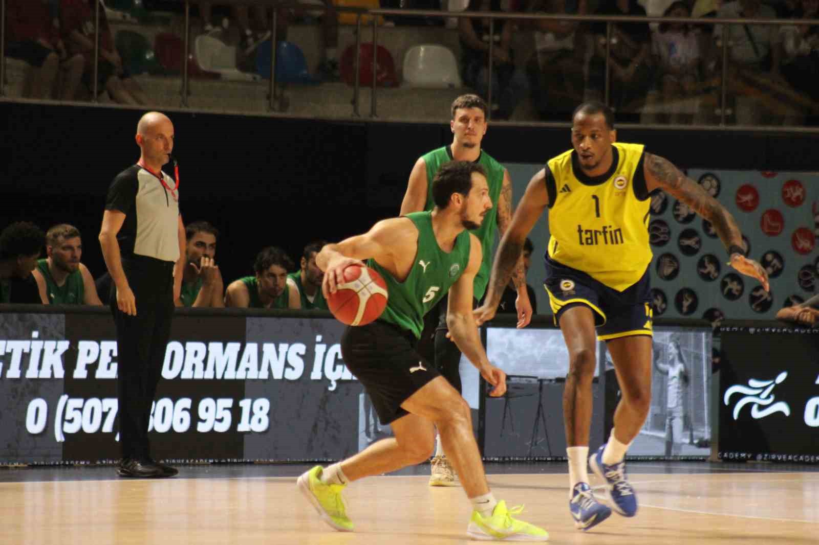 Hazırlık maçı: Körfez Basket: 82 - Fenerbahçe: 70