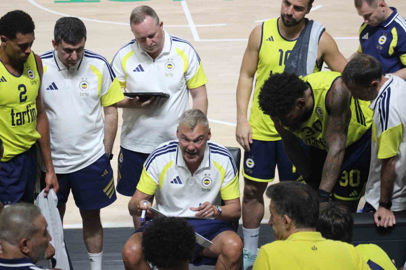 Hazırlık maçı: Körfez Basket: 82 - Fenerbahçe: 70