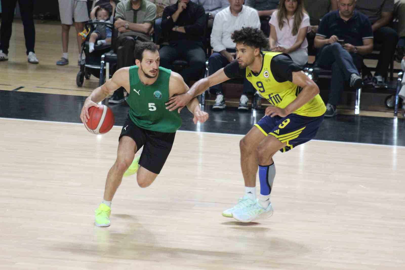 Hazırlık maçı: Körfez Basket: 82 - Fenerbahçe: 70