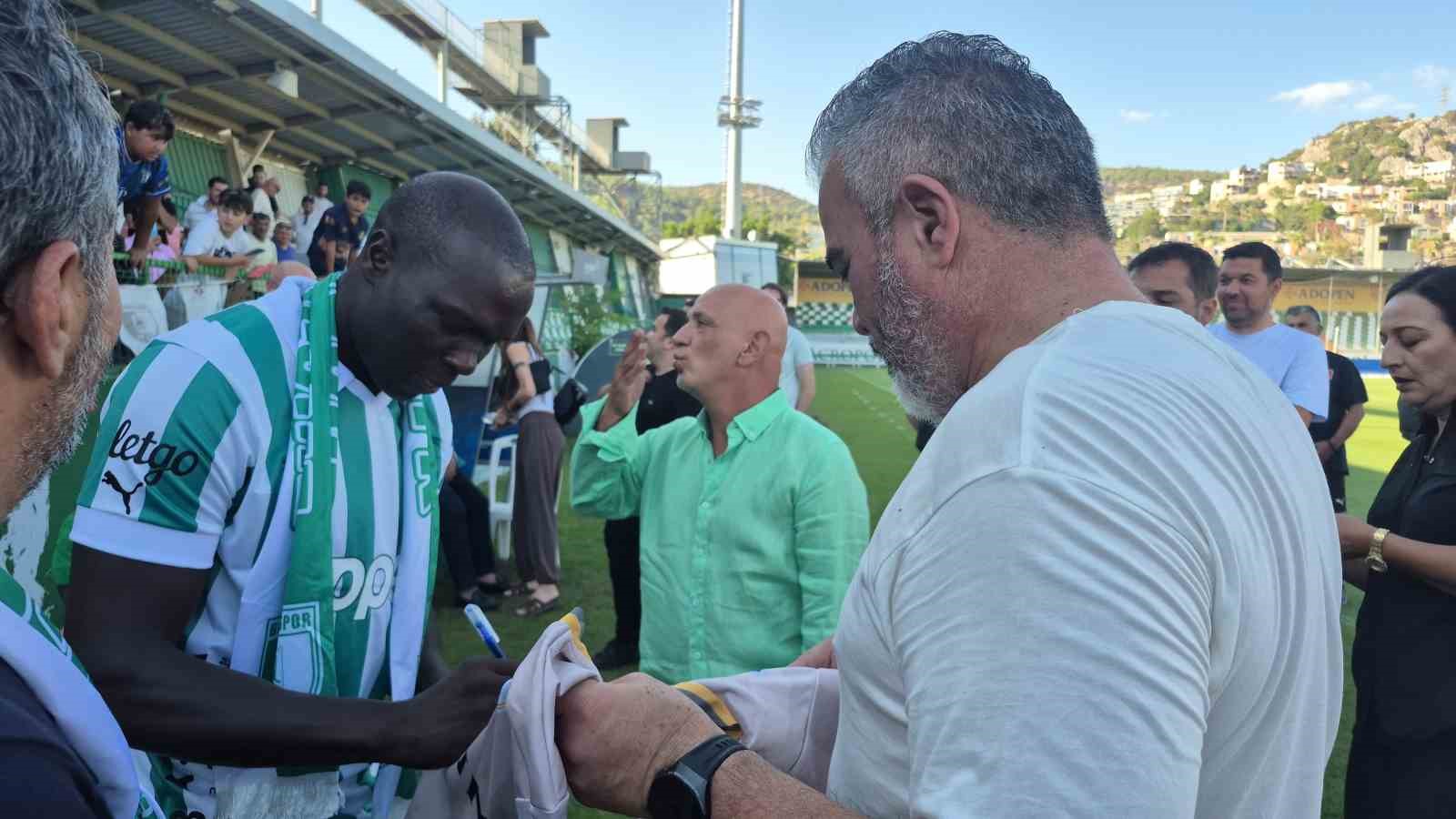 Vincent Aboubakar, Bodrum FK’ya imzayı attı