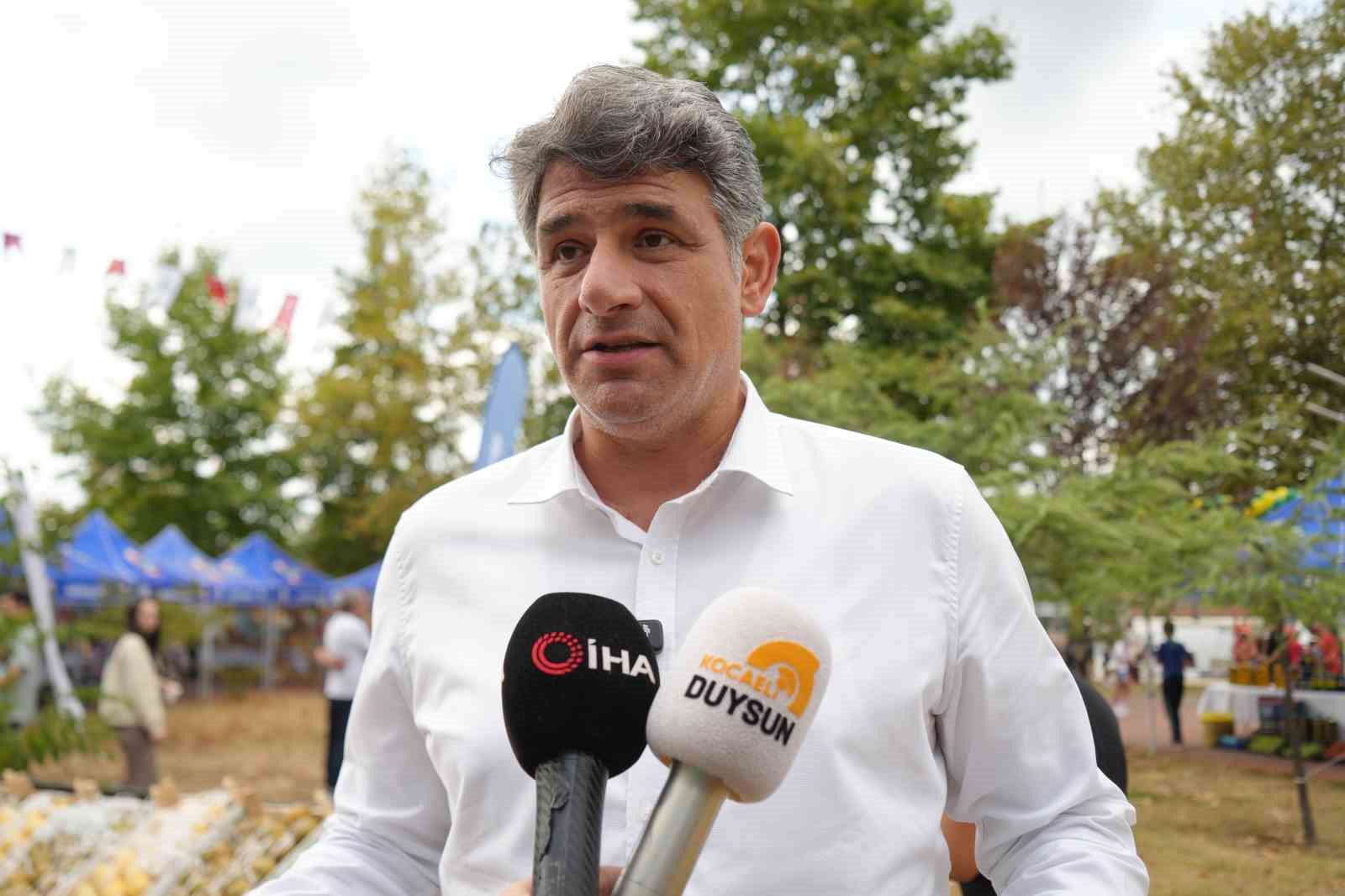 Kartepe Armut Şenliği’nde yöresel lezzetler vatandaşlarla buluştu