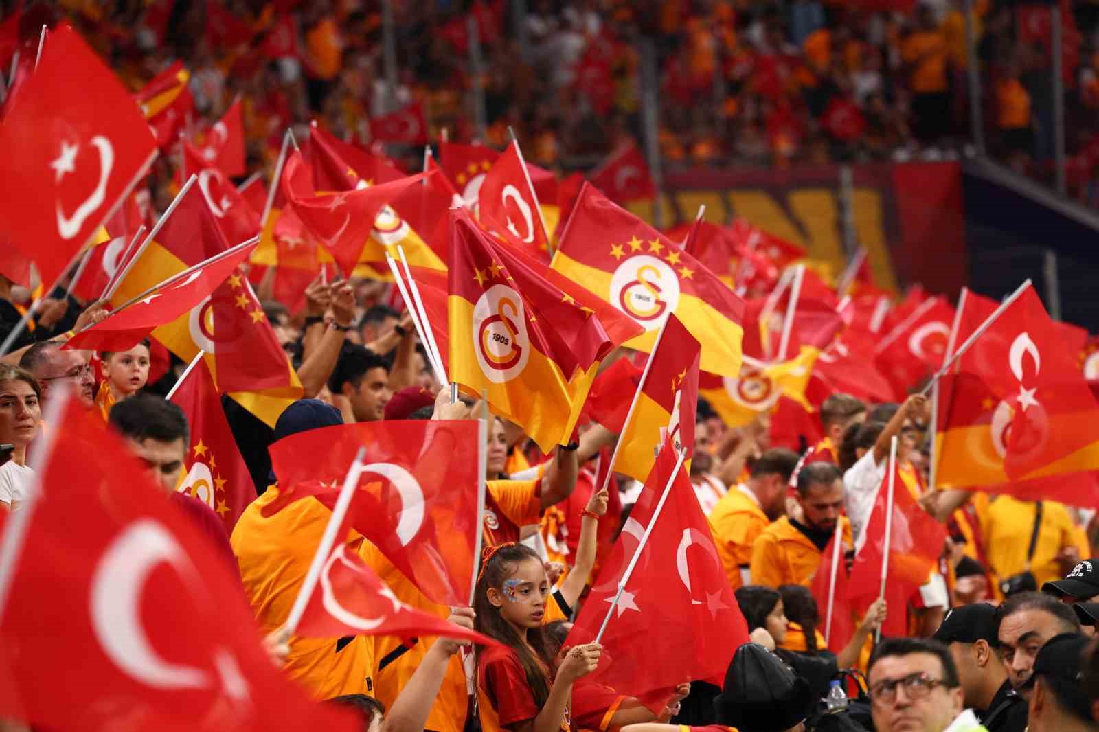 Okan Buruk’tan Göztepe maçında 11’de tek değişiklik