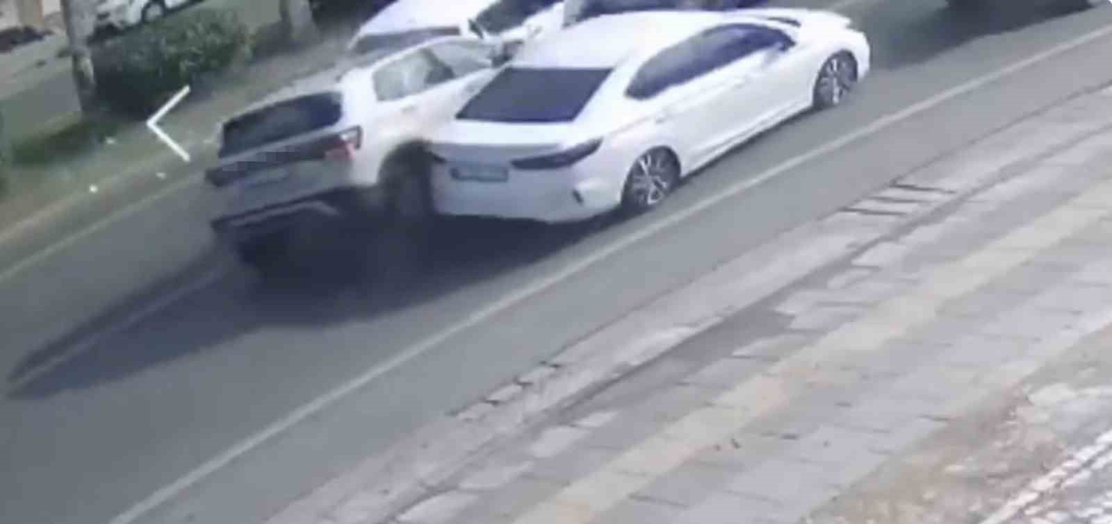 Mersin’de 7 araçlı zincirleme kaza: 3 yaralı