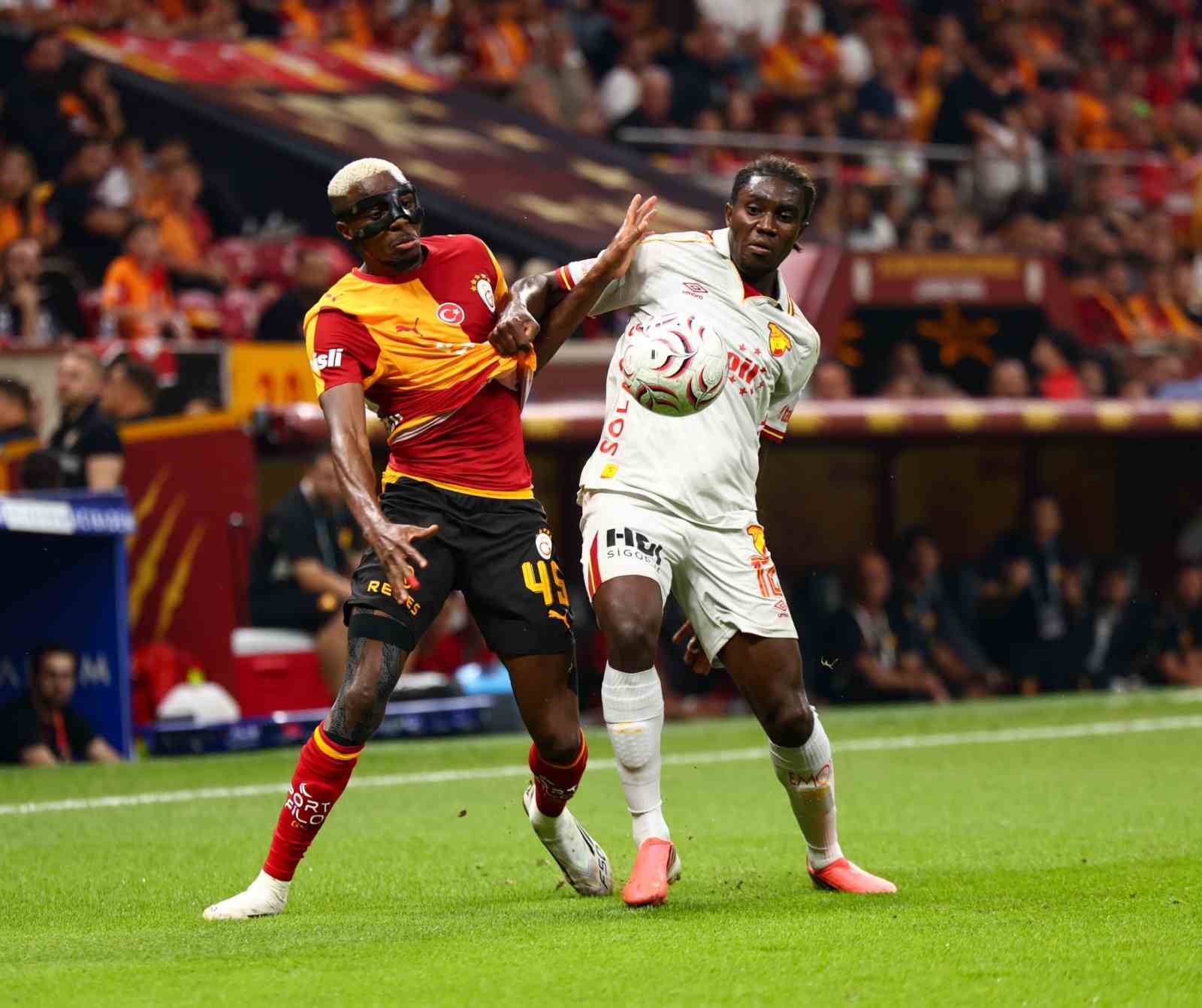Trendyol Süper Lig: Galatasaray: 1 - Göztepe: 1 (İlk yarı)