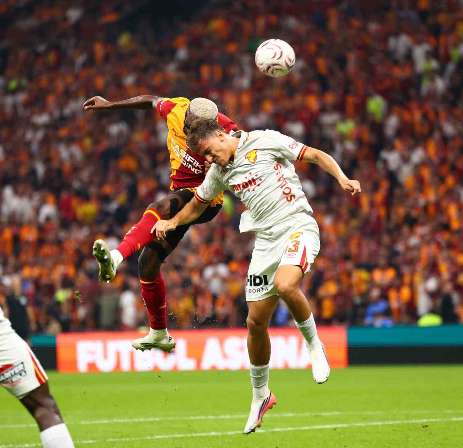 Trendyol Süper Lig: Galatasaray: 1 - Göztepe: 1 (İlk yarı)