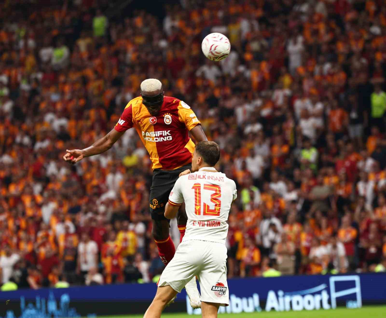 Trendyol Süper Lig: Galatasaray: 1 - Göztepe: 1 (İlk yarı)