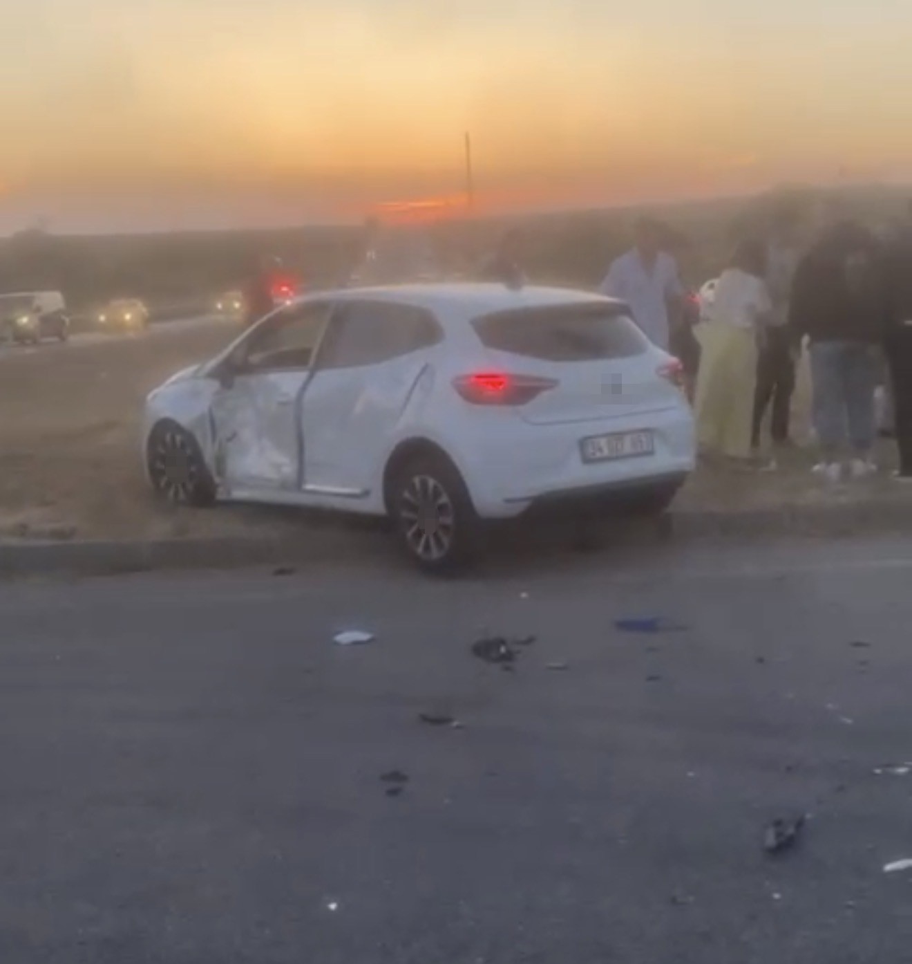 Lüleburgaz-Babaeski yolunda motosiklet otomobile çarptı: 1 ağır yaralı