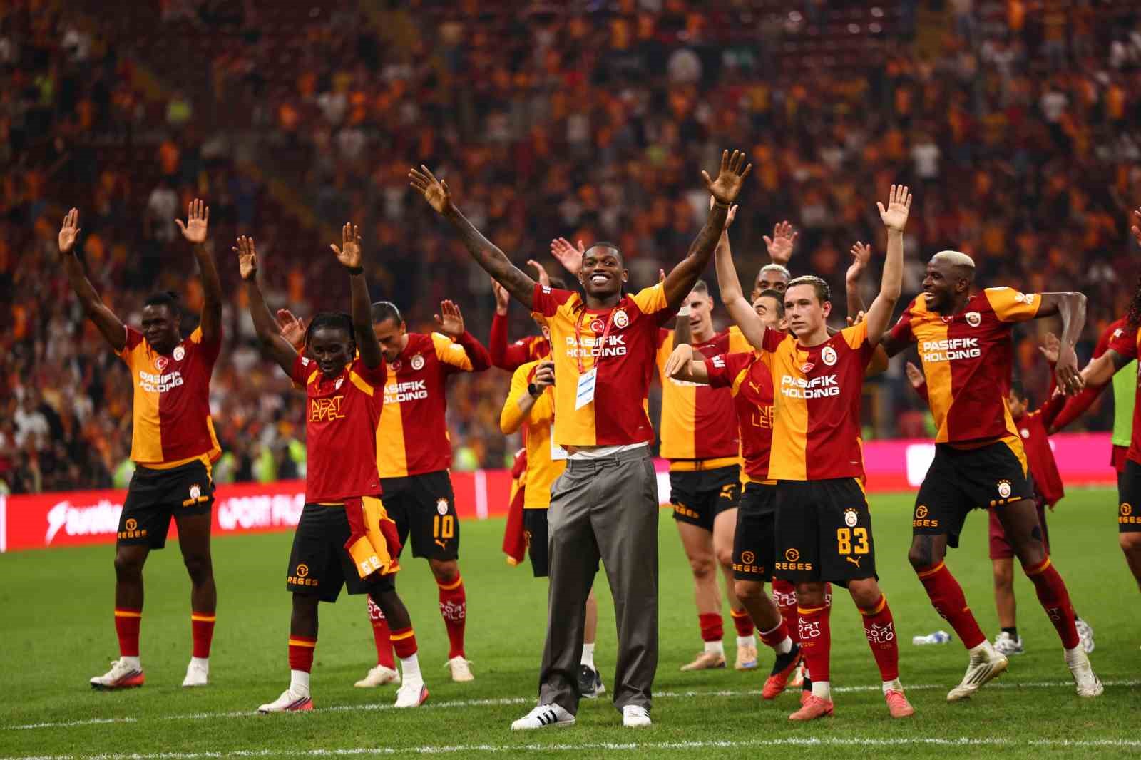 Trendyol Süper Lig: Galatasaray: 3 - Göztepe: 2 (Maç sonucu)