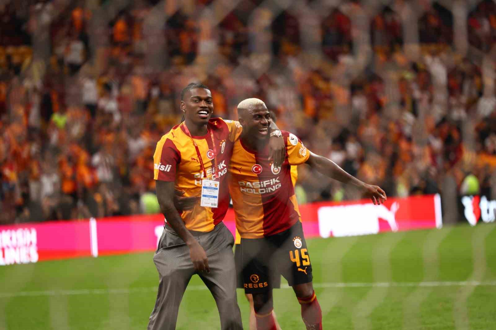 Trendyol Süper Lig: Galatasaray: 3 - Göztepe: 2 (Maç sonucu)