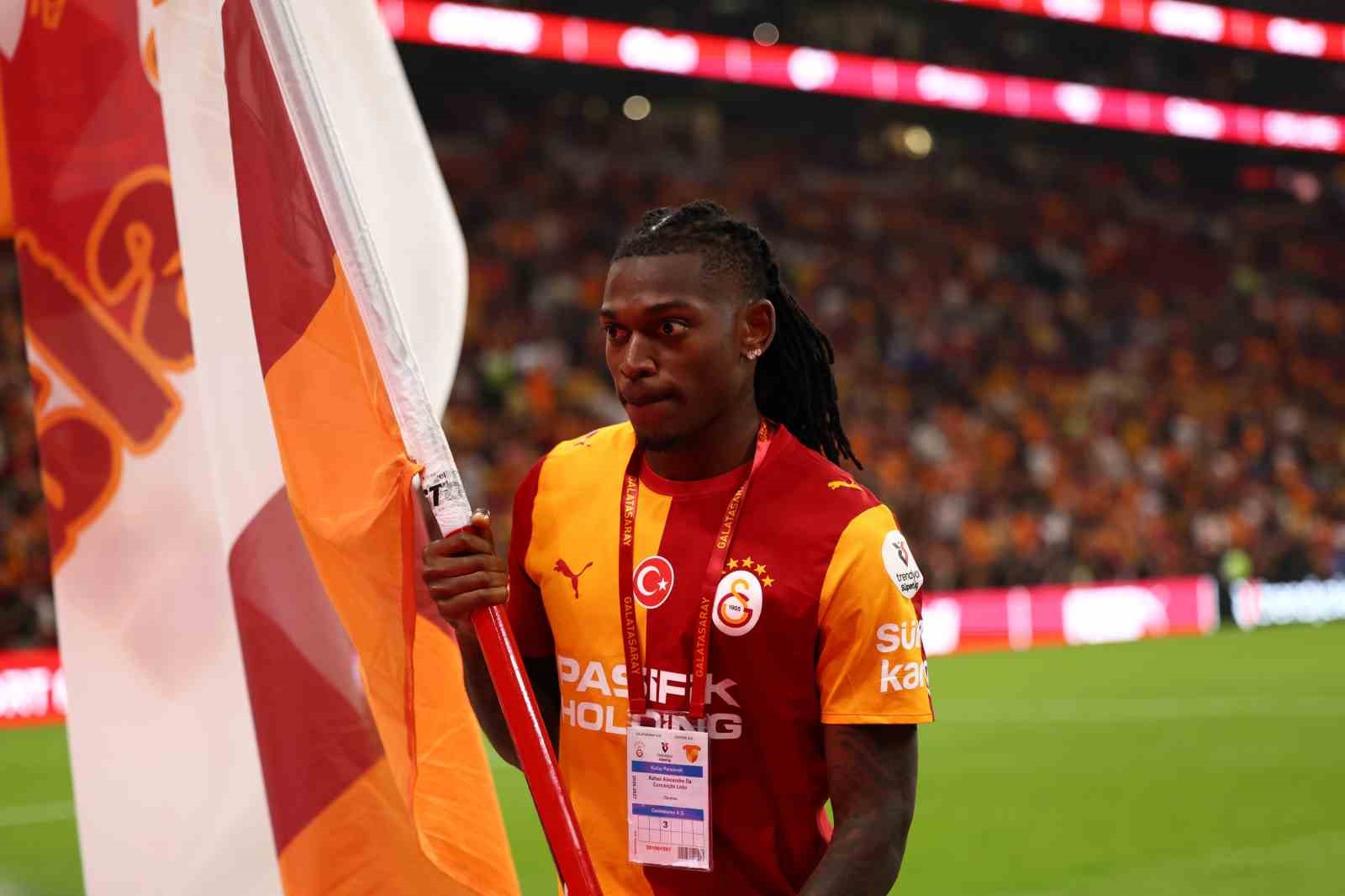 Trendyol Süper Lig: Galatasaray: 3 - Göztepe: 2 (Maç sonucu)